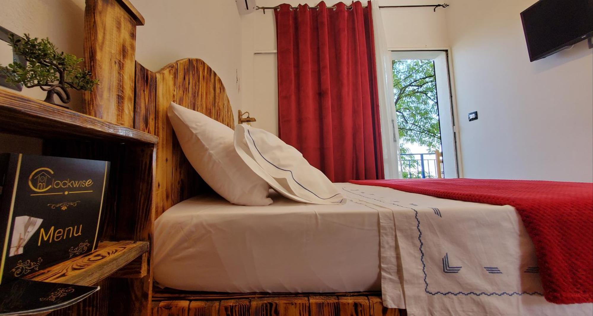 Clockwise Guestrooms Gjirokastër Exterior foto